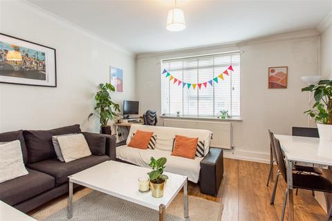 3 bedroom flat to rent, Harford Street, Stepney Green, London