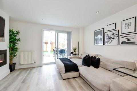 2 bedroom terraced house for sale, Abbey Drive, Abbots Langley, WD5