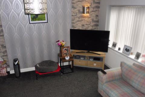 4 bedroom semi-detached house for sale, Reed Close, Darfield S73
