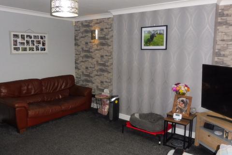 4 bedroom semi-detached house for sale, Reed Close, Darfield S73