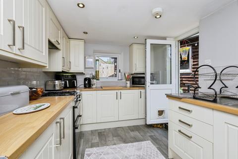 4 bedroom detached house for sale, Battle Road, Hailsham