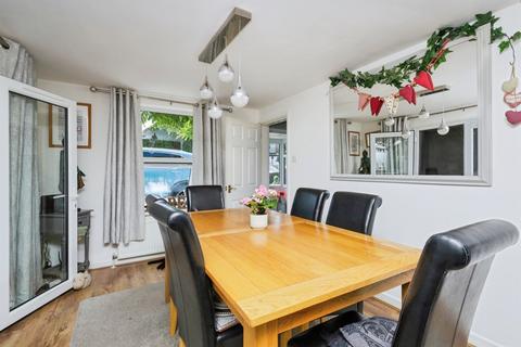 4 bedroom detached house for sale, Battle Road, Hailsham