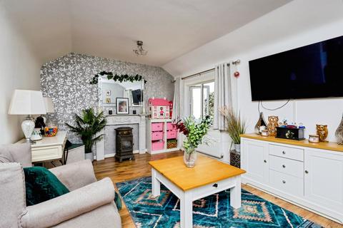 4 bedroom detached house for sale, Battle Road, Hailsham