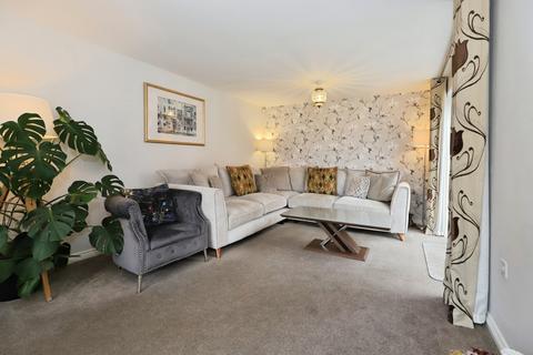 4 bedroom detached house for sale, Wigse Avenue, KIDDERMINSTER, Worcestershire, DY11