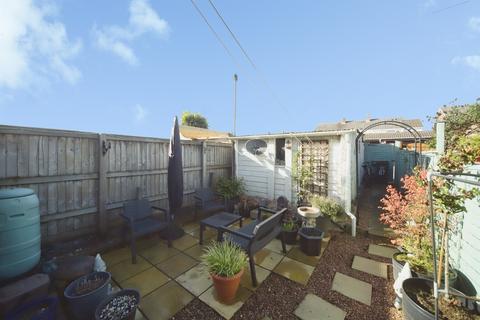 3 bedroom terraced house for sale, Farm View, TAUNTON
