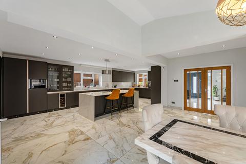 4 bedroom detached house for sale, Hillmorton Road, Rugby, Warwickshire CV22 5BE