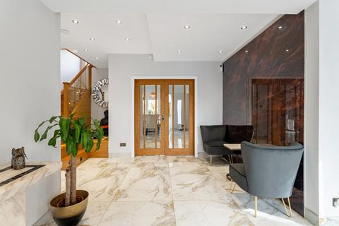 4 bedroom detached house for sale, Hillmorton Road, Rugby, Warwickshire CV22 5BE