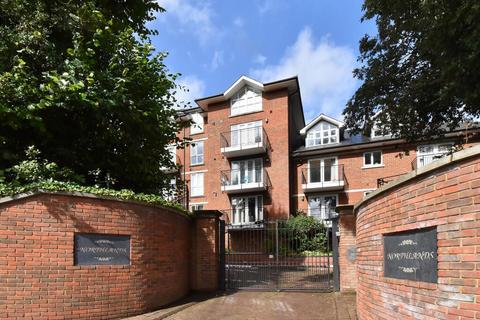 2 bedroom flat for sale, Widmore Road, Bromley, BR1 3AN