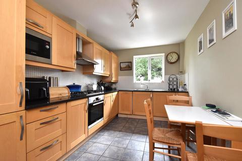 2 bedroom flat for sale, Widmore Road, Bromley, BR1 3AN