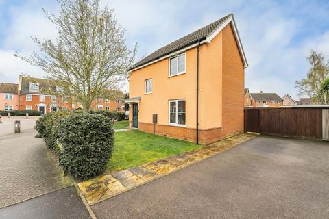 3 bedroom terraced house for sale, Hornbeam Drive, Dereham