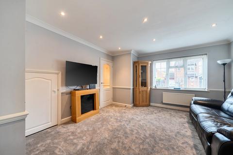 undefined, Cowley Avenue, Worcester Park, Greenhithe, Kent, DA9
