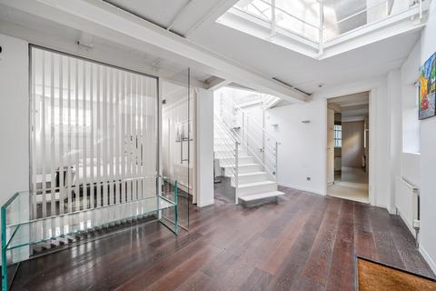 undefined, Mercers Mews, Tufnell Park N19