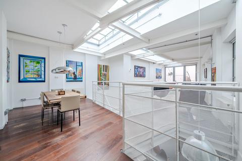 undefined, Mercers Mews, Tufnell Park N19