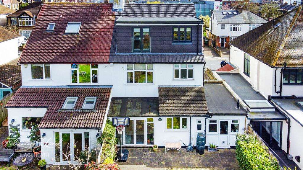 Detached house exterior