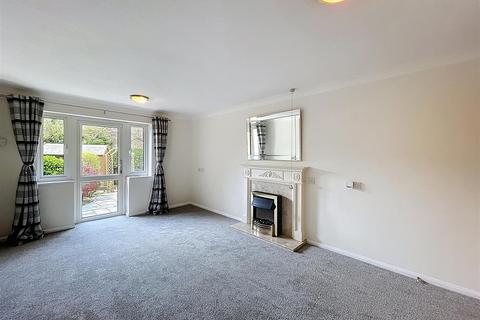 undefined, Ashdene Gardens, Kenilworth