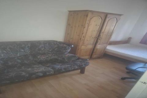 undefined, George Street, Aberdeen AB25