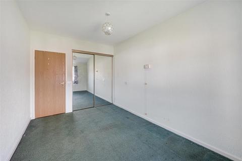 undefined, Oulton Court, Grappenhall WA4