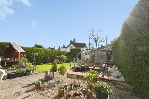 3 bedroom semi-detached house for sale, Laburnum Avenue, Garden Village, Hull