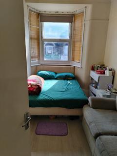 1 bedroom flat to rent, Ripple Road, Barking IG11