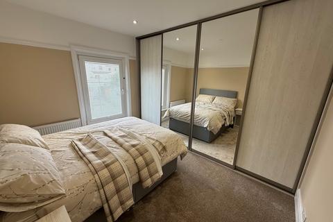 undefined, Swansea SA4