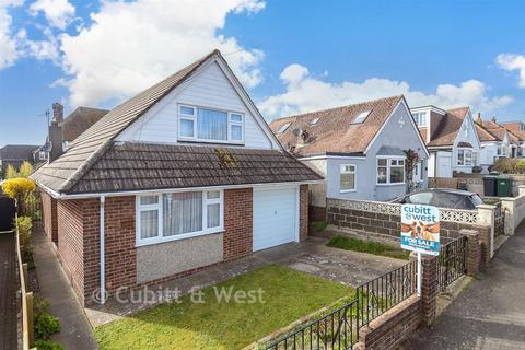 3 bedroom chalet for sale, Downsview Avenue, Brighton BN2
