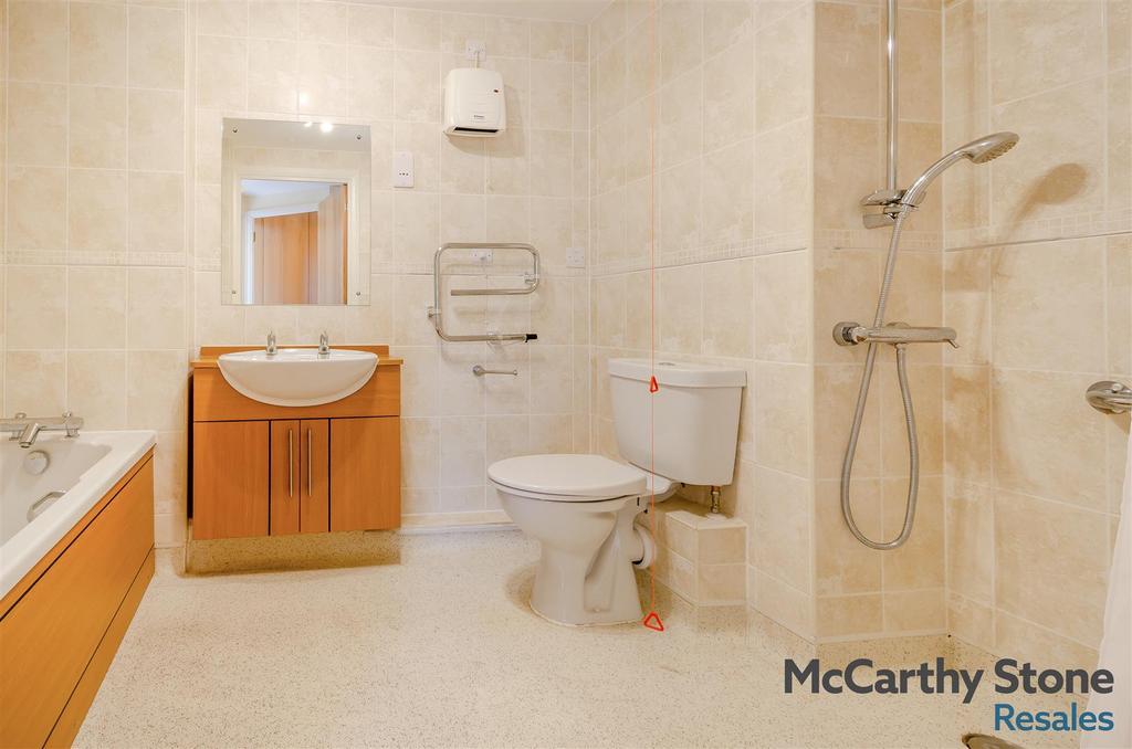 8683082-interior11.jpg