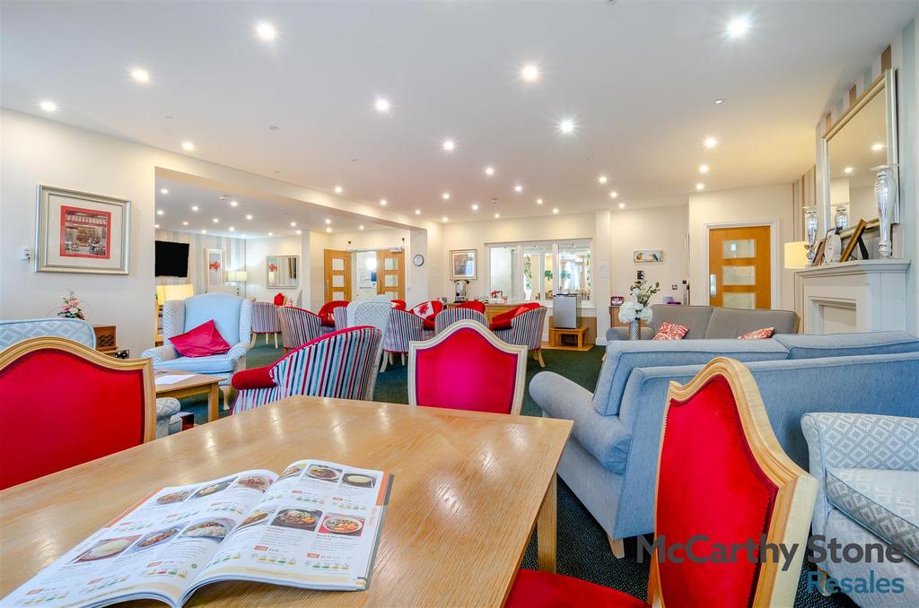8683082-interior22.jpg
