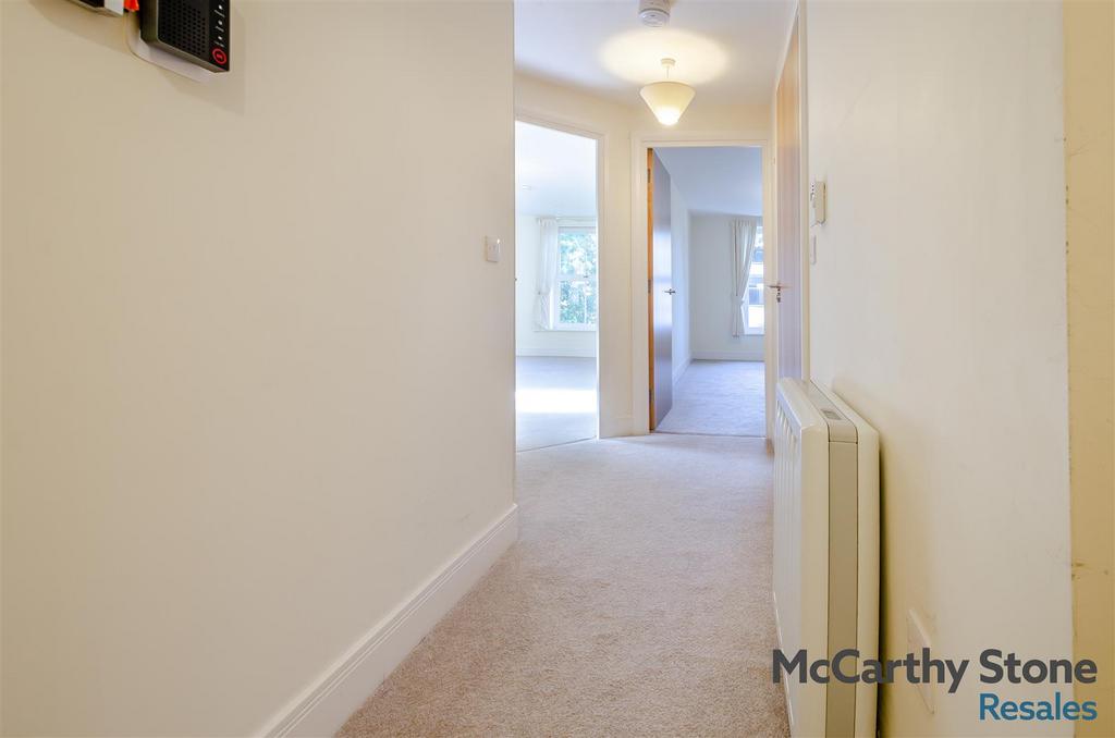 8683082-interior13.jpg