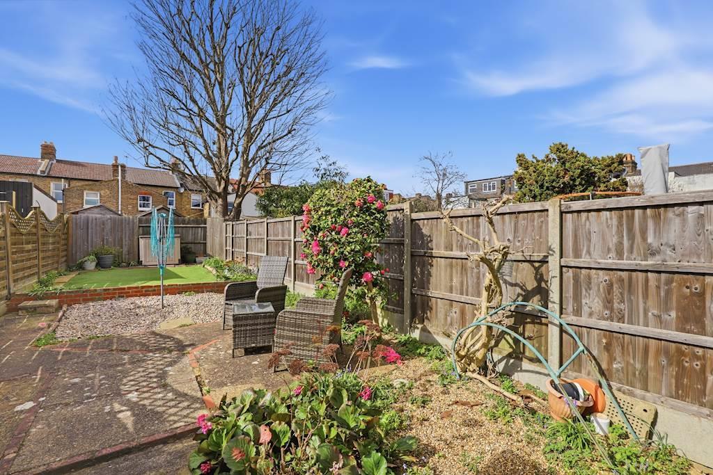 07-6596 JHProp Wpen - 41 Whateley Road - 19-small.jp