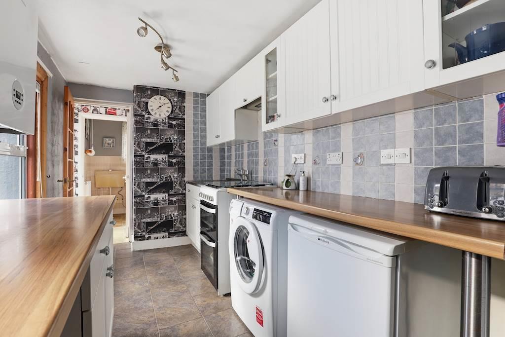 05-efeb JHProp Wpen - 41 Whateley Road - 13-small.jp