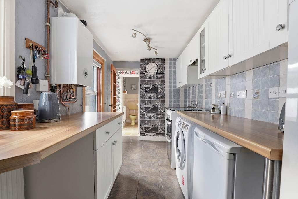 04-e5c5 JHProp Wpen - 41 Whateley Road - 10-small.jp