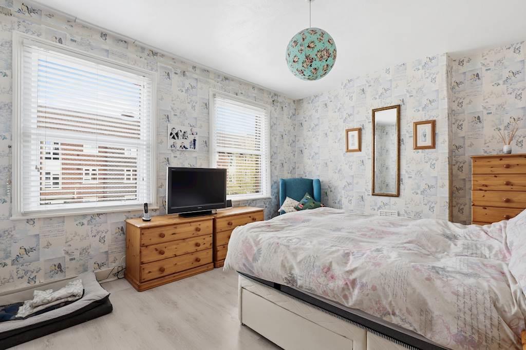 11-1a37 JHProp Wpen - 41 Whateley Road - 31-small.jp