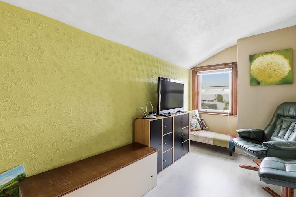 09-2ddc JHProp Wpen - 41 Whateley Road - 25-small.jp