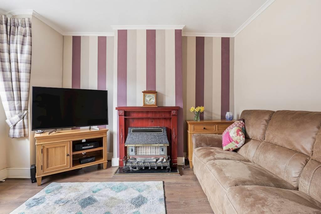 02-16b5 JHProp Wpen - 41 Whateley Road - 4-small.jpg