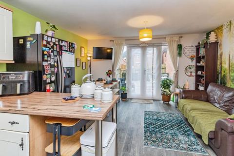 3 bedroom terraced house for sale, Elmwood Road, Telford TF1