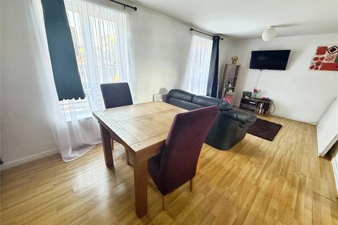 2 bedroom flat for sale, Chantry Close, London SE2