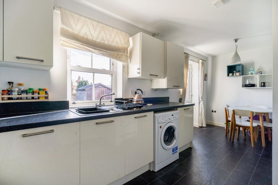 12 Sturgess Way - Image 6