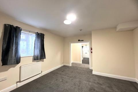 undefined, Uxbridge Road, Hayes UB4