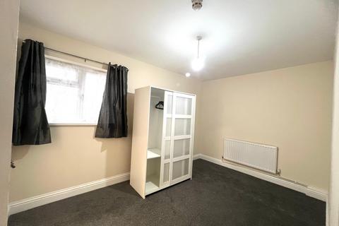 undefined, Uxbridge Road, Hayes UB4