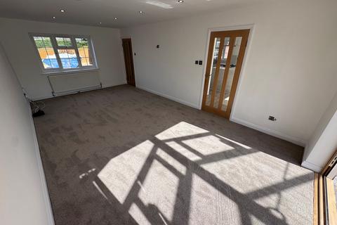 undefined, Harvard Close, Wellesbourne, WARWICK