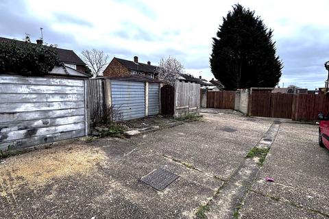undefined, Garage Compound at Doddersfield Road, Berkshire, SL2 2BE
