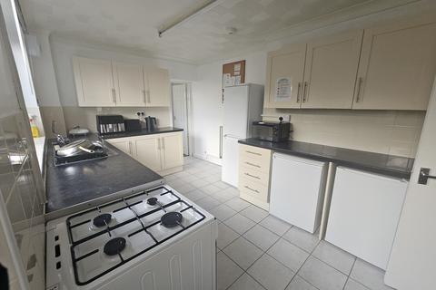 undefined, Queen Street, Pontypridd CF37
