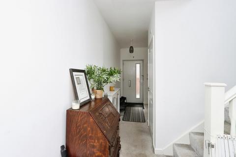 2 bedroom end of terrace house for sale, Park Spring Drive, Sheffield, S2