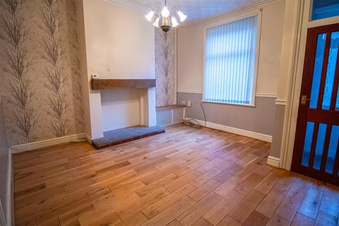 3 bedroom terraced house to rent, 3-Bed House to Let on St. Cuthberts Road, Preston