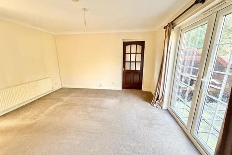 3 bedroom house for sale, Sutton Close, Macclesfield, Cheshire