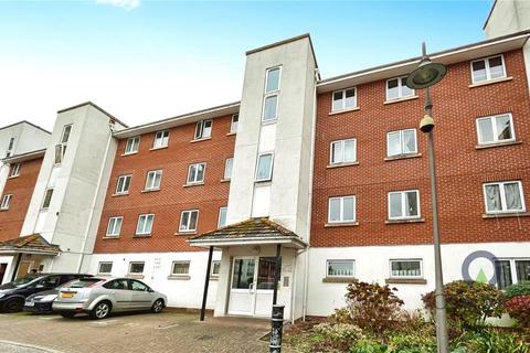 2 bedroom flat to rent, Chantry Close, London SE2