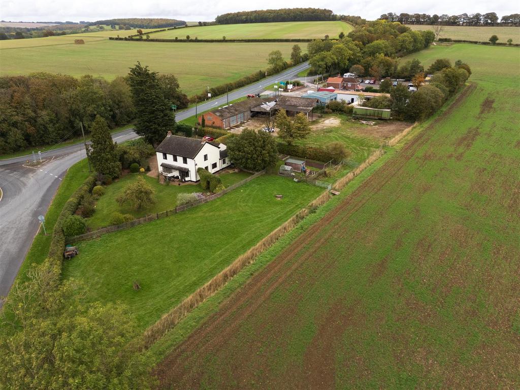 Land (lot 3)