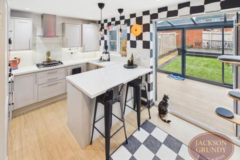 5 bedroom terraced house for sale, Milburn Drive, St Crispin, NN5 4UH