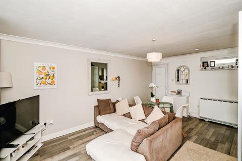 1 bedroom flat for sale, Fairlawn Drive, WORTHING