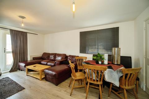 2 bedroom flat for sale, Park Prewett Road, Basingstoke